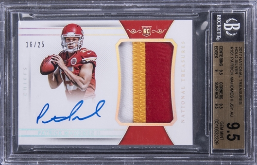 2017 Panini National Treasures Holo Silver #161 Patrick Mahomes II Signed Patch Rookie Card (#16/25) - BGS GEM MINT 9.5/BGS 10